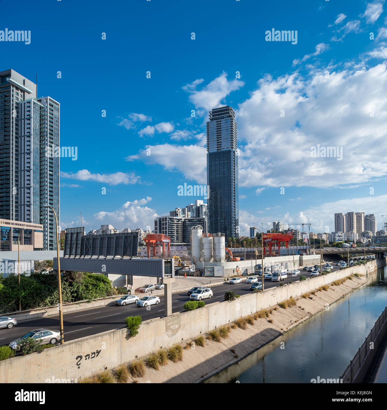 Israel, Tel AvivYafo October 9, 2017 Ayalon highway is a major