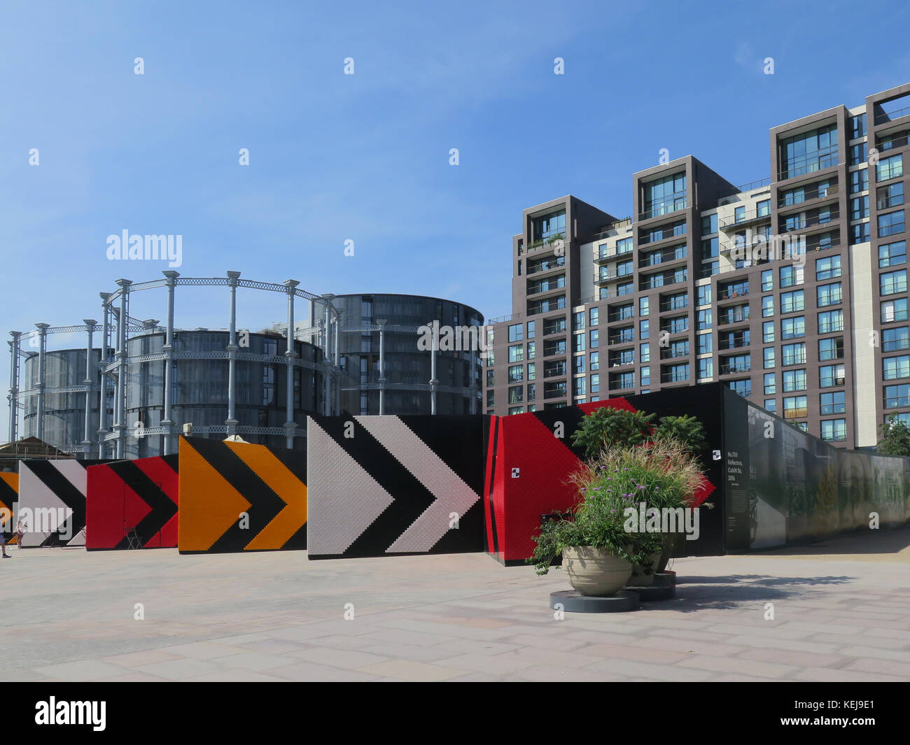 Kings Cross Gasholder London Uk Stock Photos & Kings Cross Gasholder
