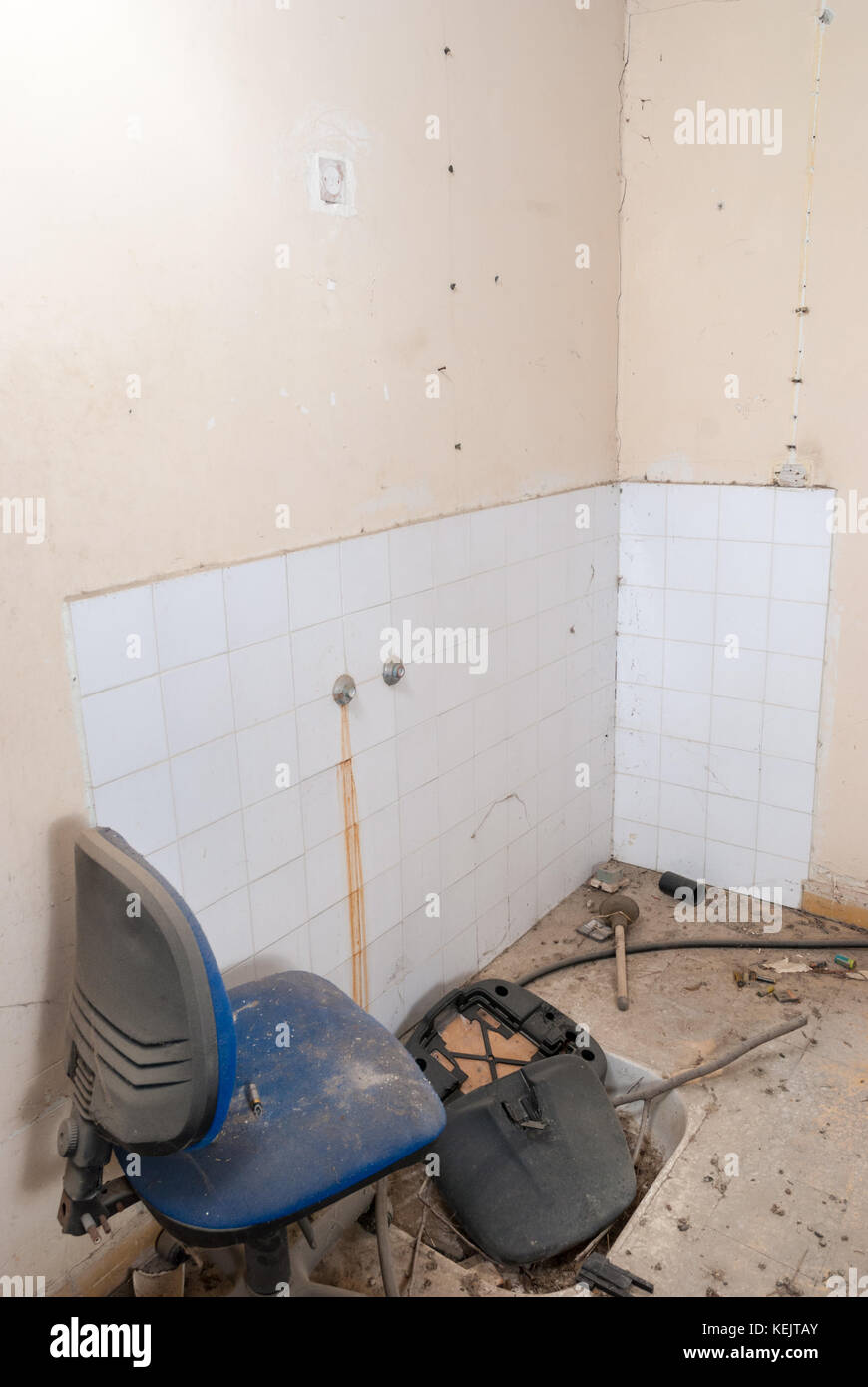 Abandoned sanatorium hospital room Stock Photo Alamy