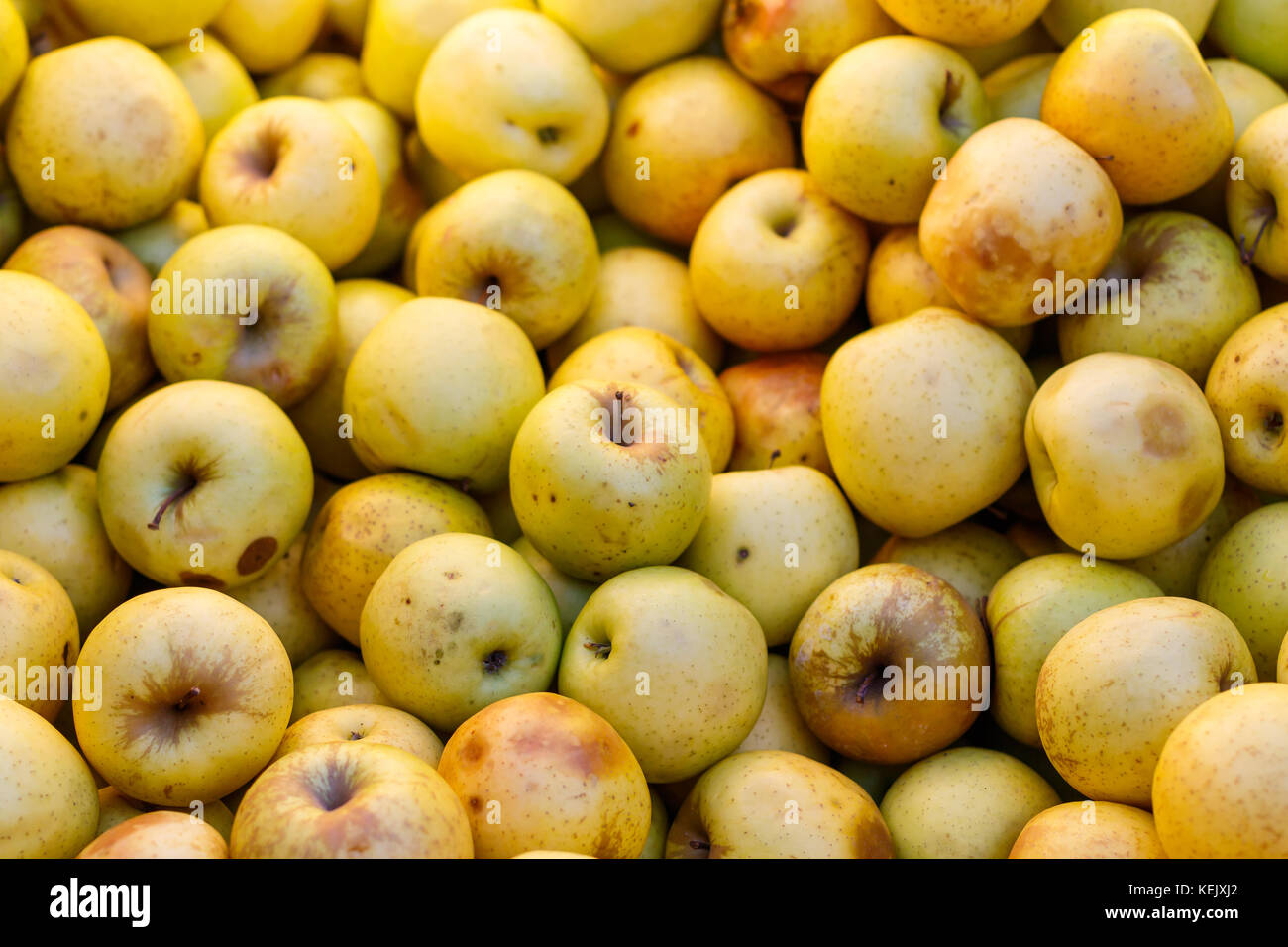 Food produce fruit apples hires stock photography and images Alamy