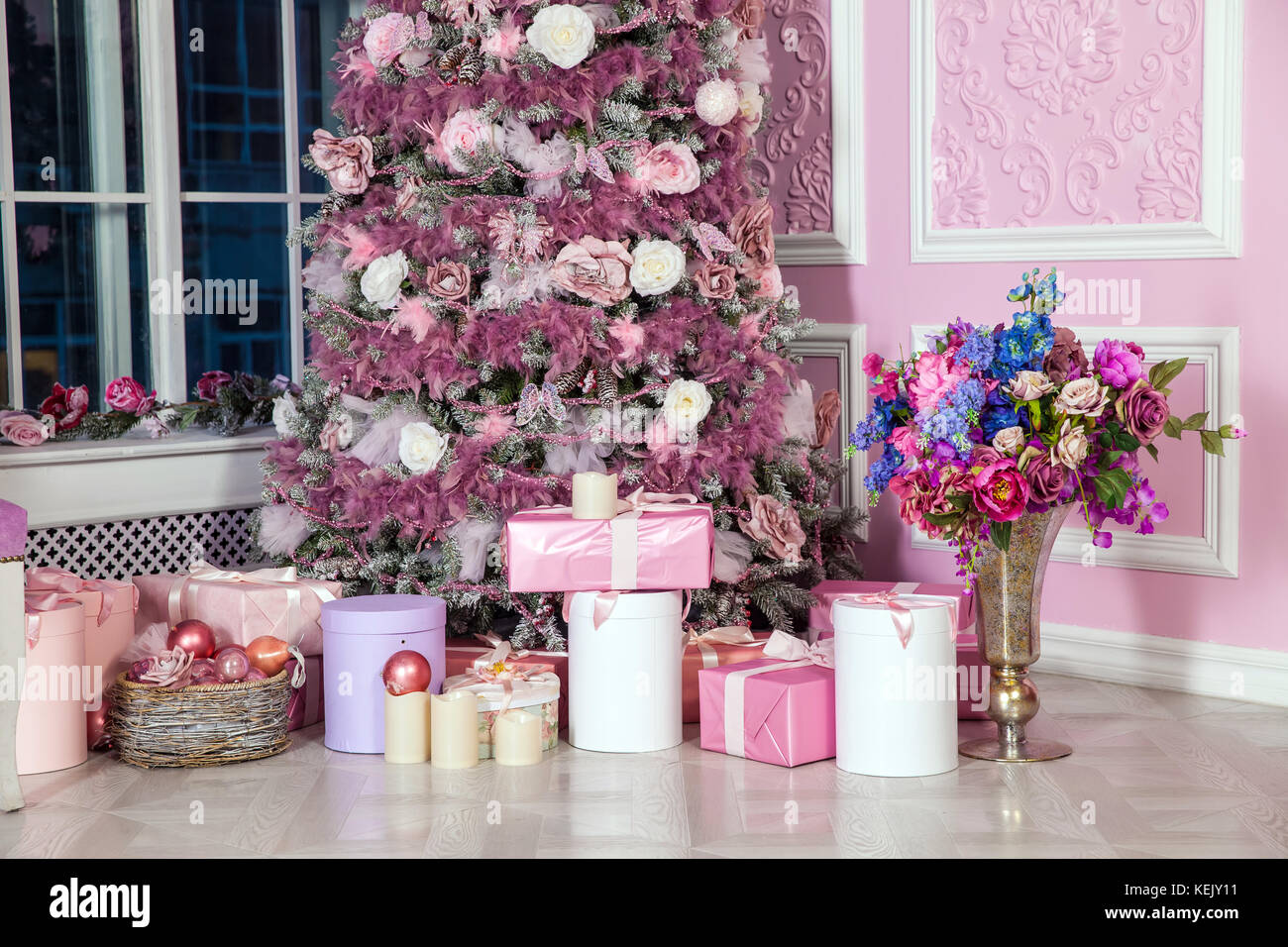 Pink toys hi-res stock photography and images - Alamy