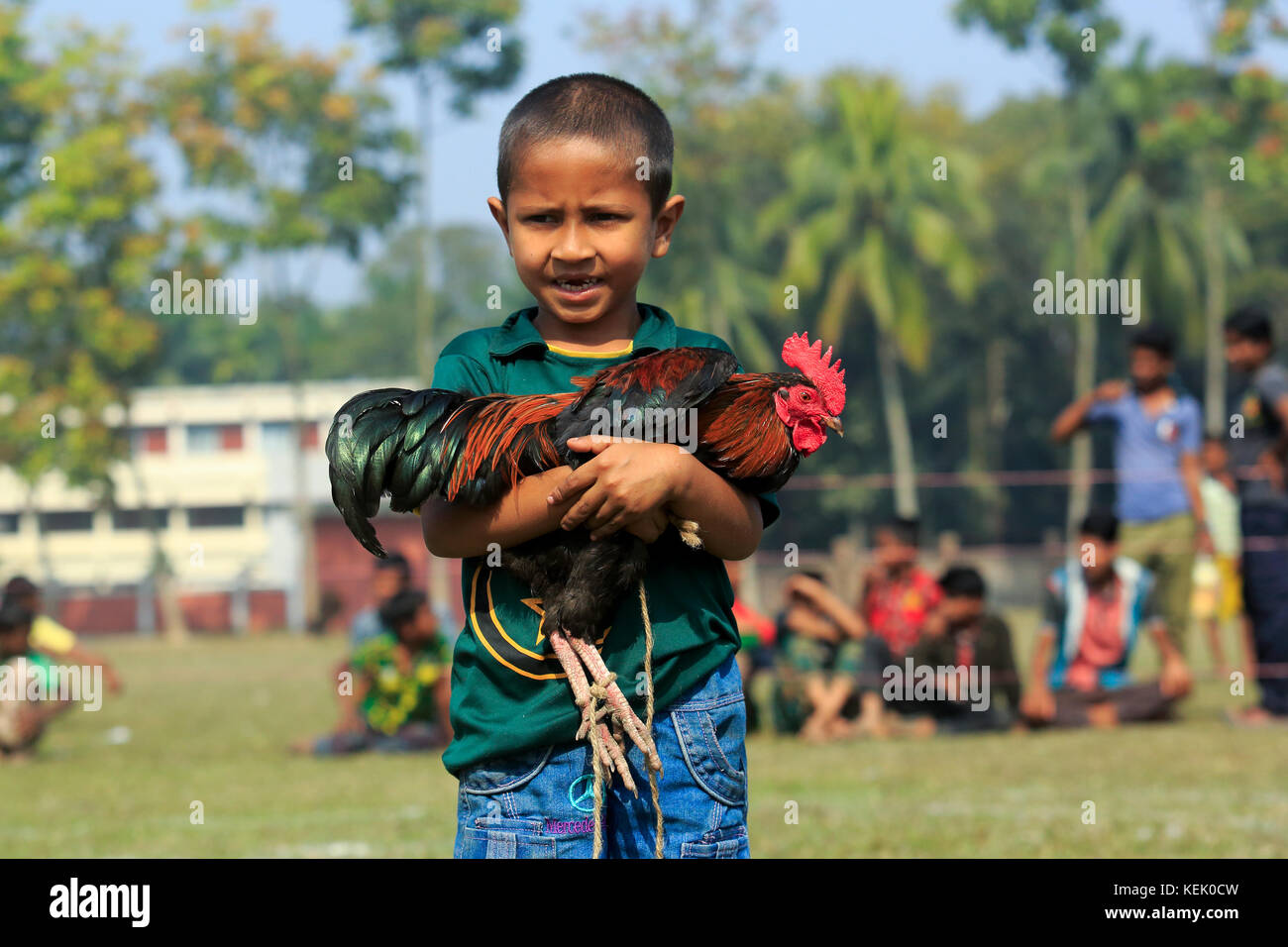 fight fighting boys Stock Photo - Alamy