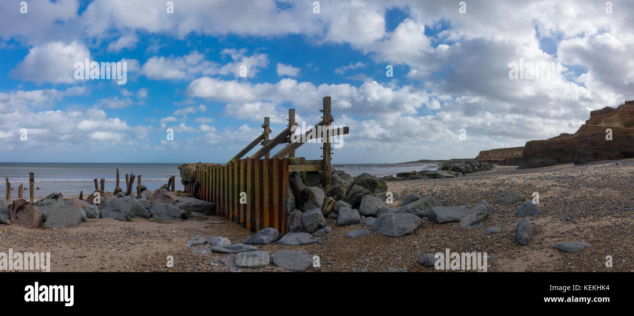 Coastal erosion uk happisburgh hi-res stock photography and images - Alamy