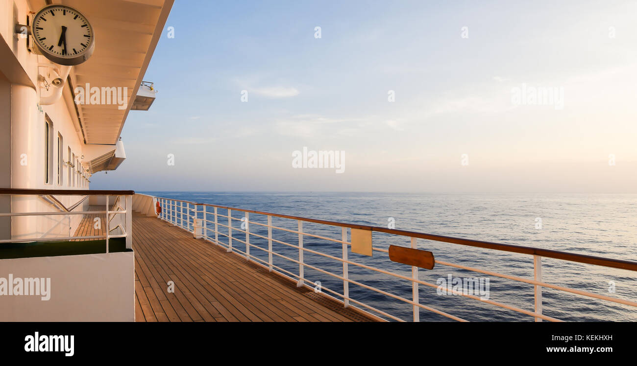 Ship deck hi-res stock photography and images - Alamy