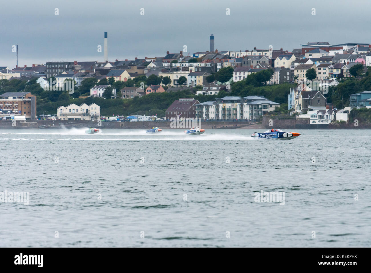 Powerboat racing on the calm waters of Milford Haven Stock Photo