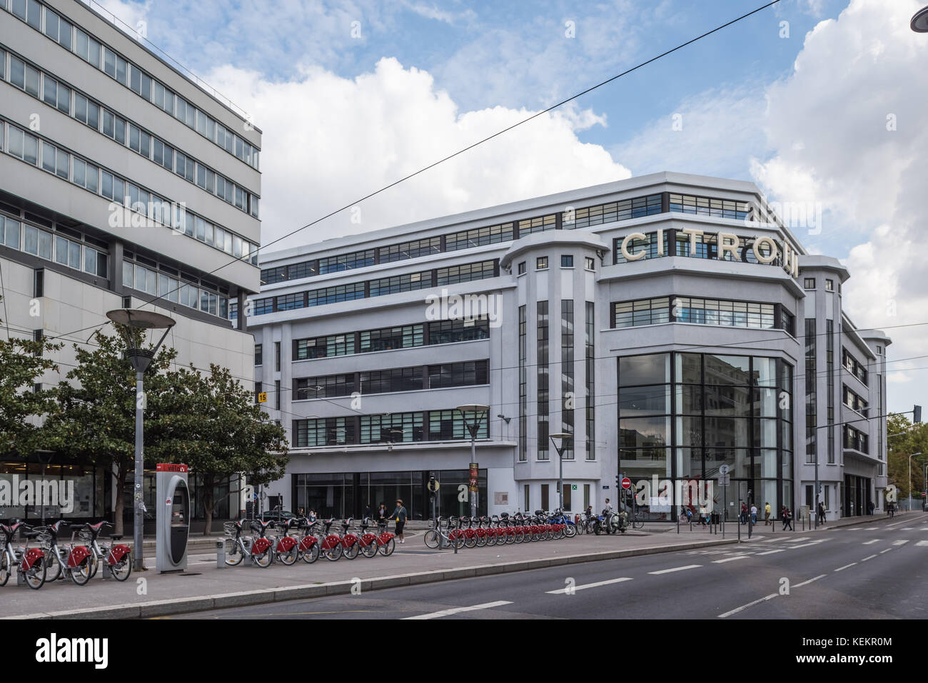 Lyon, Garage Citroen (1932 Stock Photo - Alamy