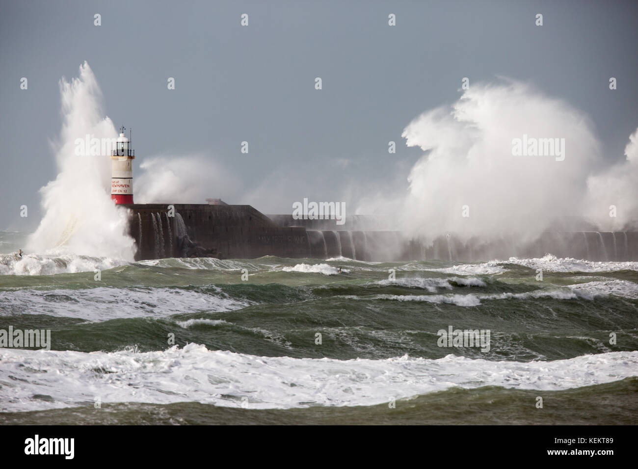 Waves hitting the Newhaven Lighthouse in Sussex on Saturday morning ...