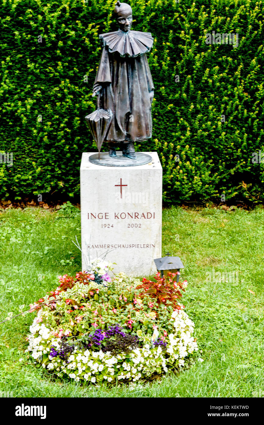 Vienna (Austria), Central Cemetery; Wien, Zentralfriedhof - Grab Inge Konradi Stock Photo