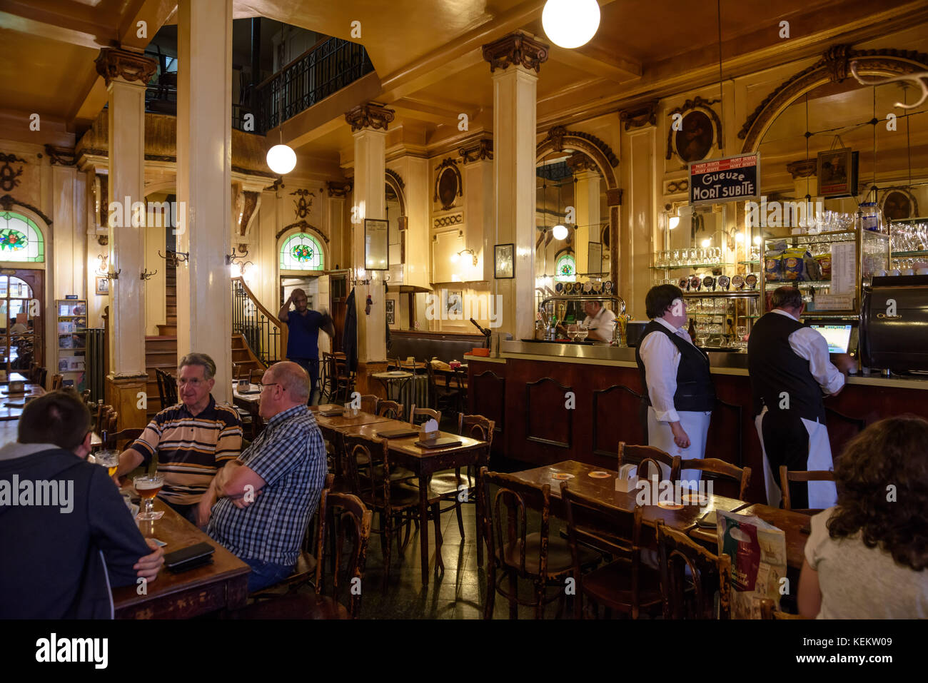 Brüssel, Bierkneipe A La Mort Subite - Brussels, Beer Bar A La Mort