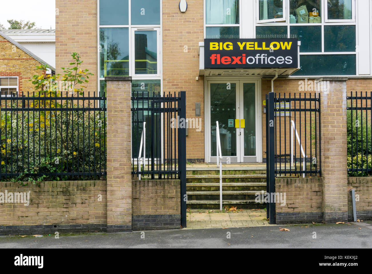 Big Yellow Flexioffices in Bromley, South London Stock Photo Alamy