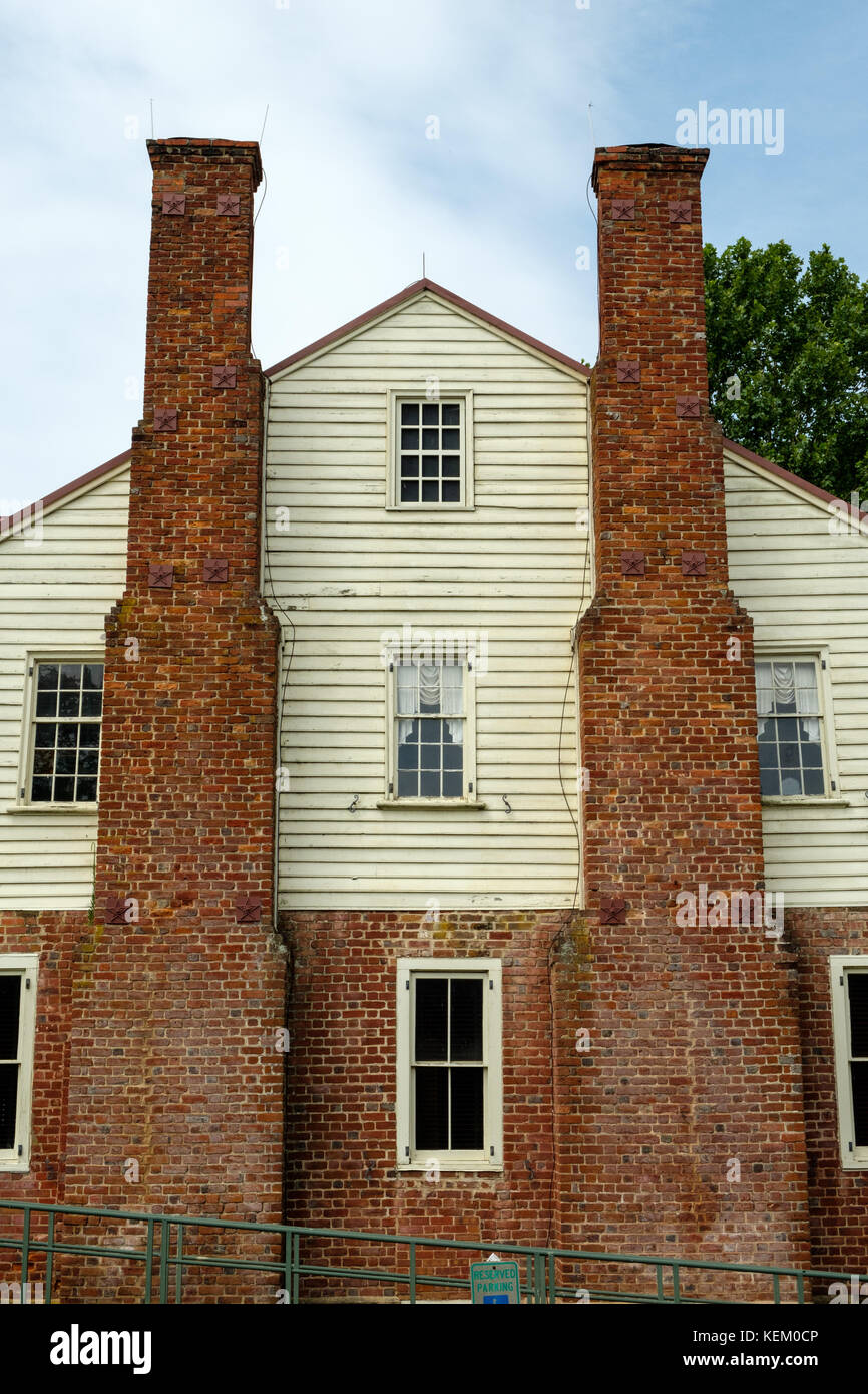 Boykins Tavern, Isle of Wight County Courthouse, Monument Circle