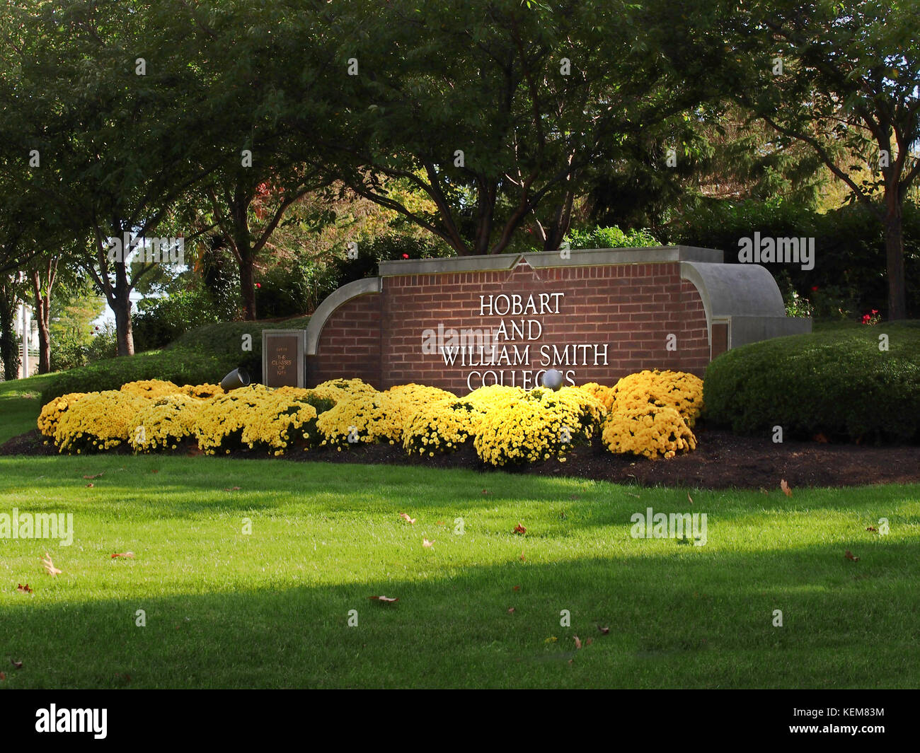Geneva, New York, USA. October 21, 2017. The entrance sign to Hobart and William Smith Colleges in Geneva, New York Stock Photo