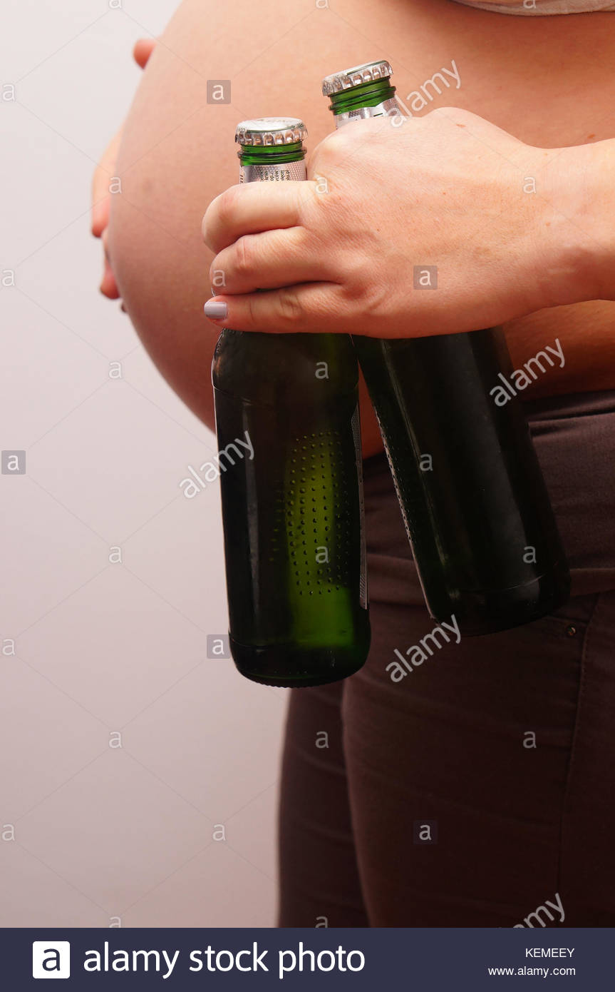 Woman Beer Belly Stock Photos & Woman Beer Belly Stock Images Alamy