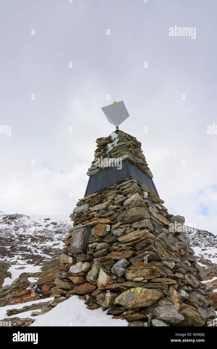 Ötzi (Iceman, Similaun Man, the Man from Hauslabjoch, the Tyrolean Iceman, Hauslabjoch mummy) memorial near Tisenjoch, Schnals, Vinschgau, Bozen (Südt Stock Photo