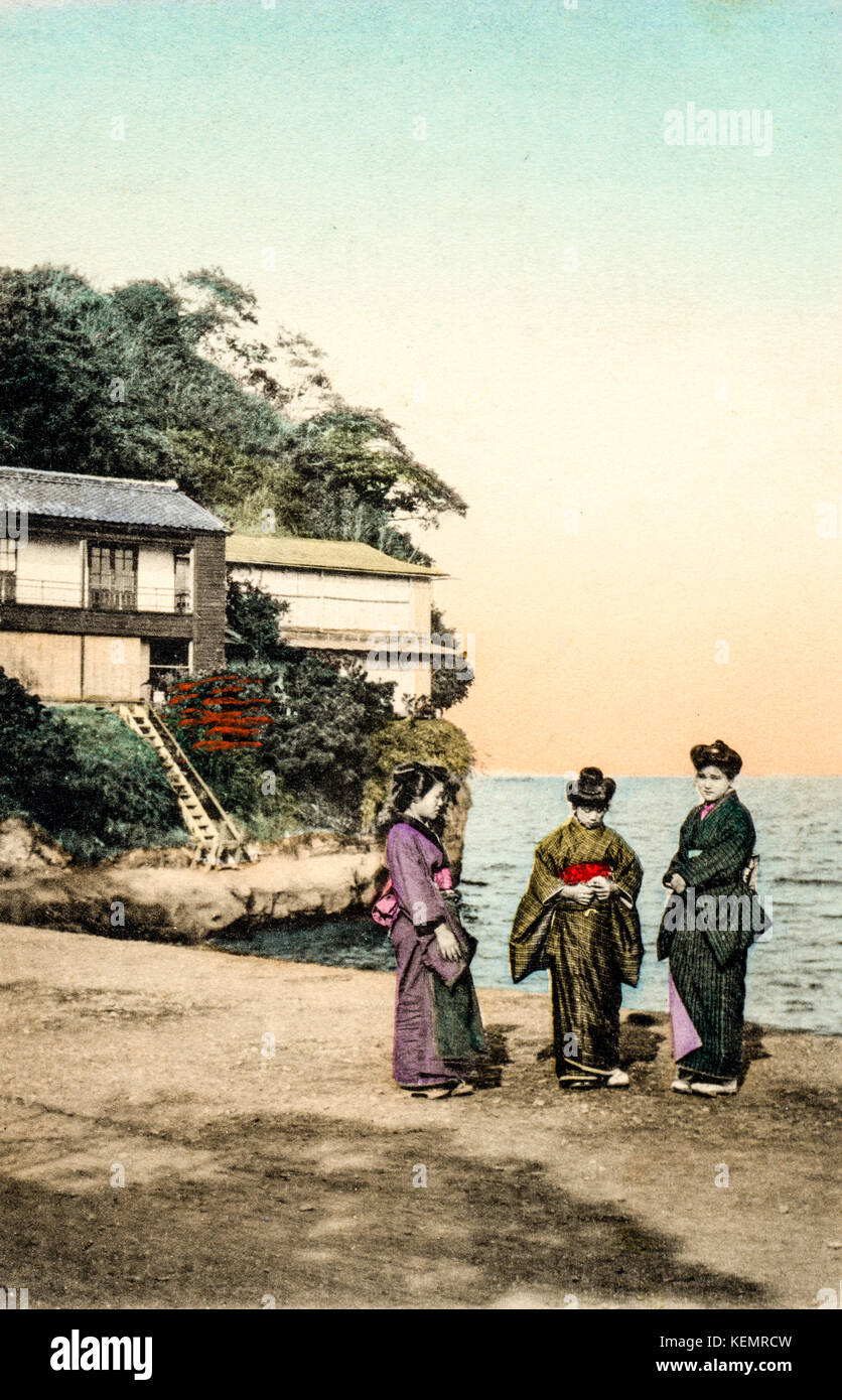 Japan Yokohama Vintage Circa 1900 Hand Coloured Postcard Of The Three Women In Kimono Standing On Seafront Stock Photo Alamy