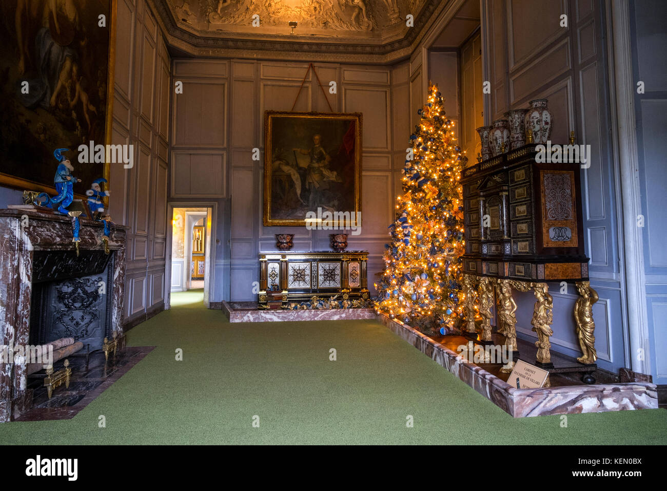 Christmas tree and decorations at Chateau de Vaux-le-Vicomte, Maincy, Paris Stock Photo