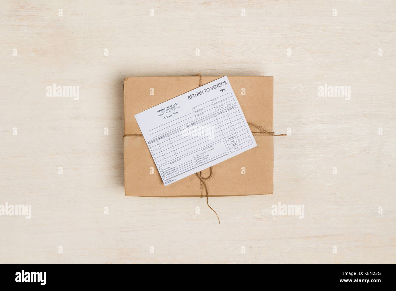 Delivery note receipt hi-res stock photography and images - Alamy