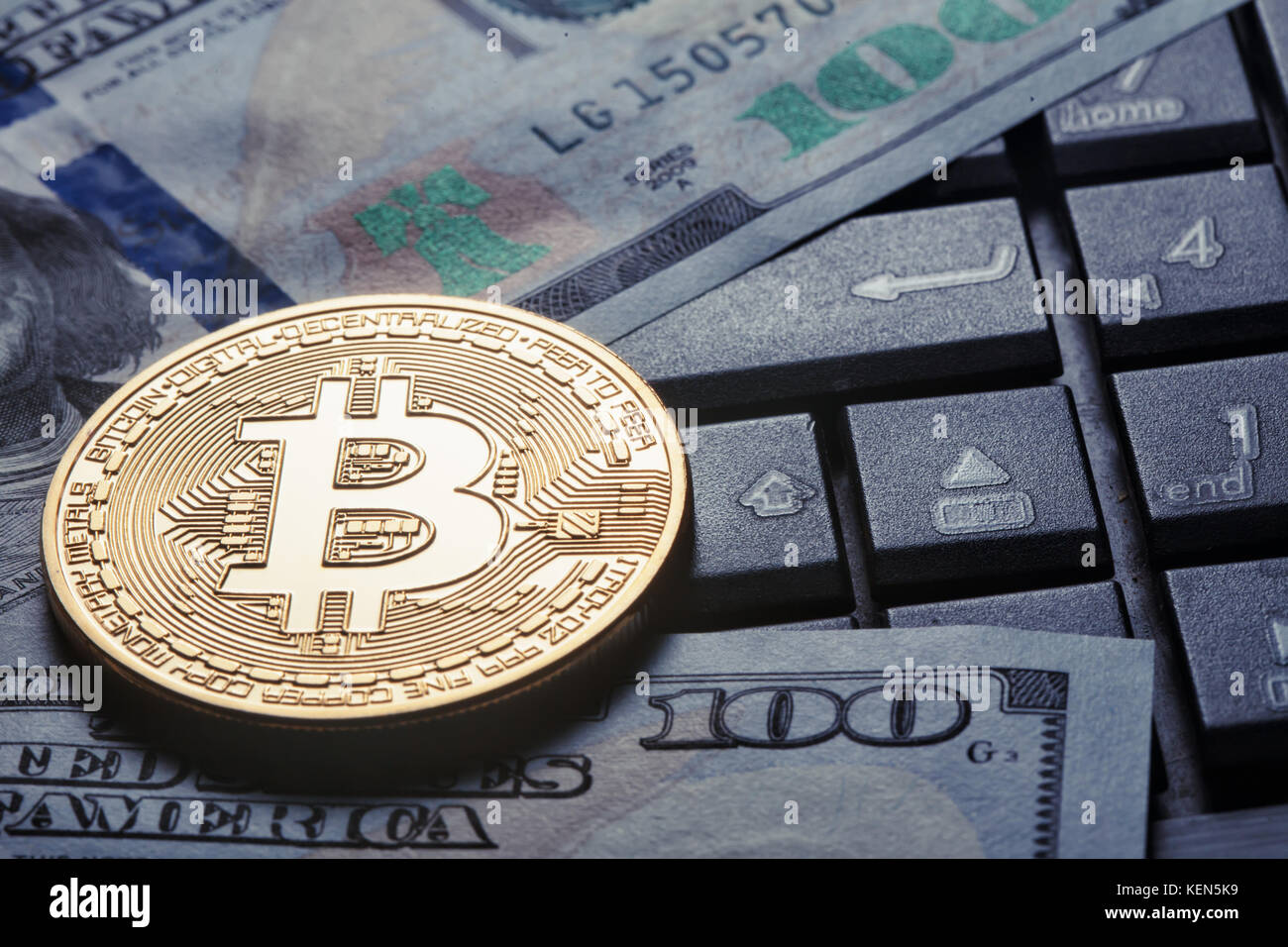 Virtual Currencies Bitcoin Example Currency swap computer hi-res stock photography and images - Alamy
