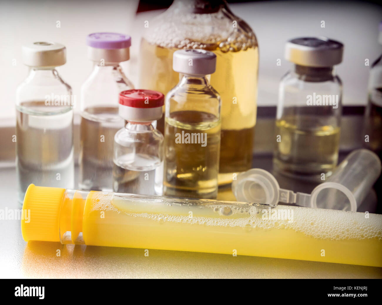Medicine in vials, ready for vaccine injection Stock Photo Alamy