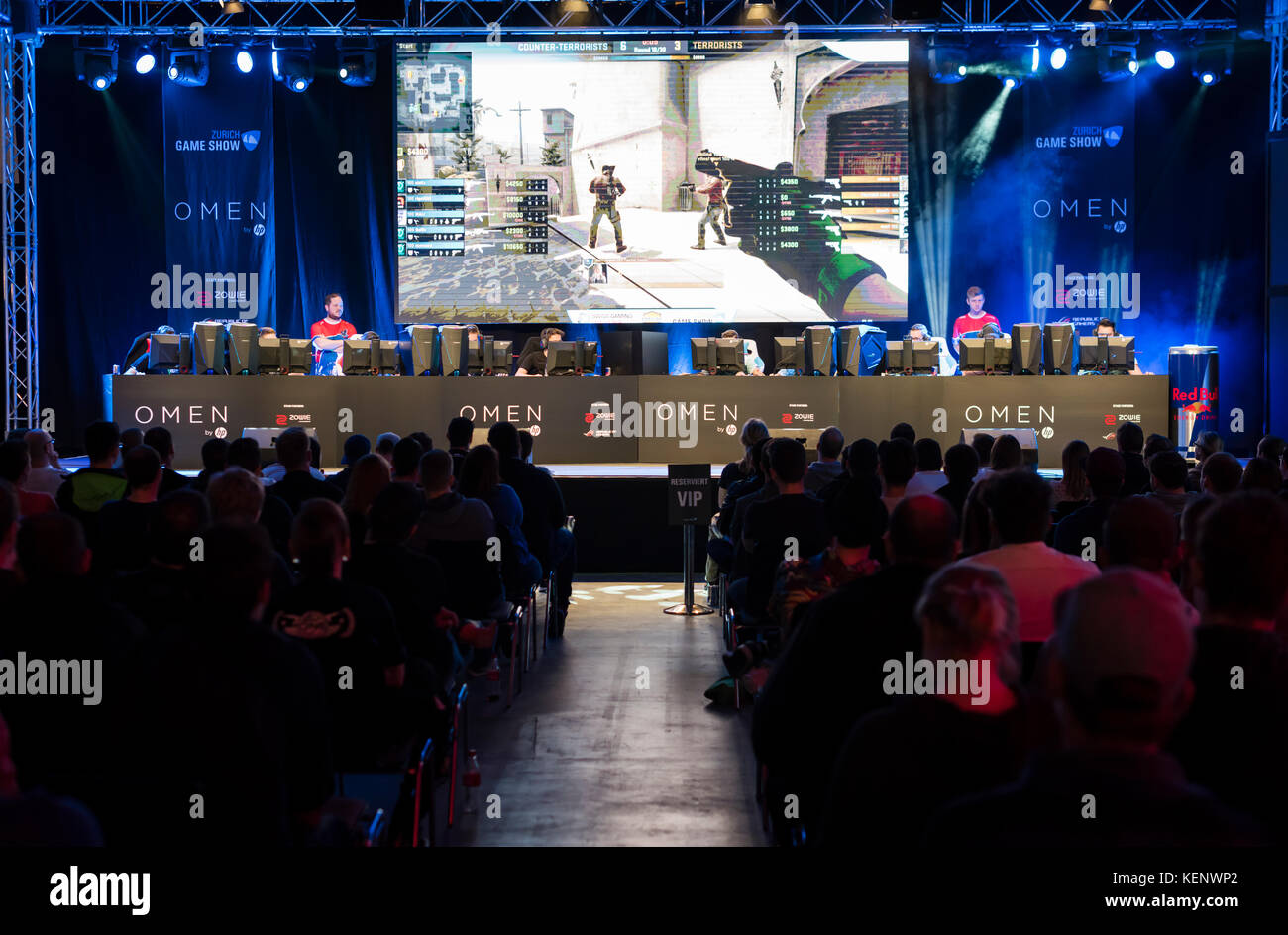 Zurich, Switzerland. 22nd Oct, 2017. Concentration on stage during the Counter-Strike (CSGO) eSports tournament at Zurich Game Show 2017. The annual Zurich Game Show at Zurich's exhibition centre is Switzerland's largest eSports and computer gaming event. Credit: Erik Tham/Alamy Live News Stock Photo