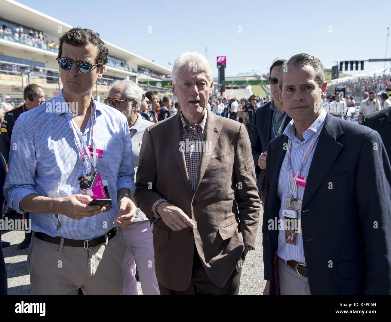 Austin, Texas, USA. 22nd Oct, 2017. Former 42nd President of the United States ''BILL CLINTON'' attending Formula 1 in Austin, walking the grid. Credit: Hoss Mcbain/ZUMA Wire/Alamy Live News Stock Photo