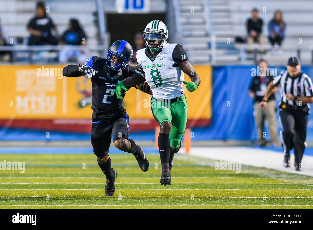 Nashville. 20th Oct, 2017. Marshall wide receiver Tyre Brady (8) attempting a catch on MTSU cornerback Charvarius Ward (2) during the game between Marshall Thundering Herd and MTSU Blue Raiders at Johnny ''Red'' Floyd Stadium in Nashville. TN. Thomas McEwen/CSM/Alamy Live News Stock Photo