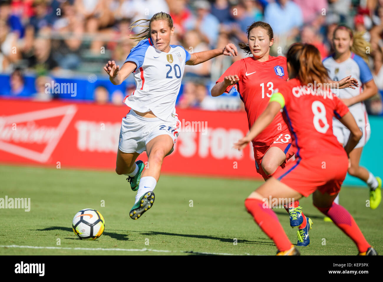 Us Midfielder Allie Long (20) during the Women's International Soccer