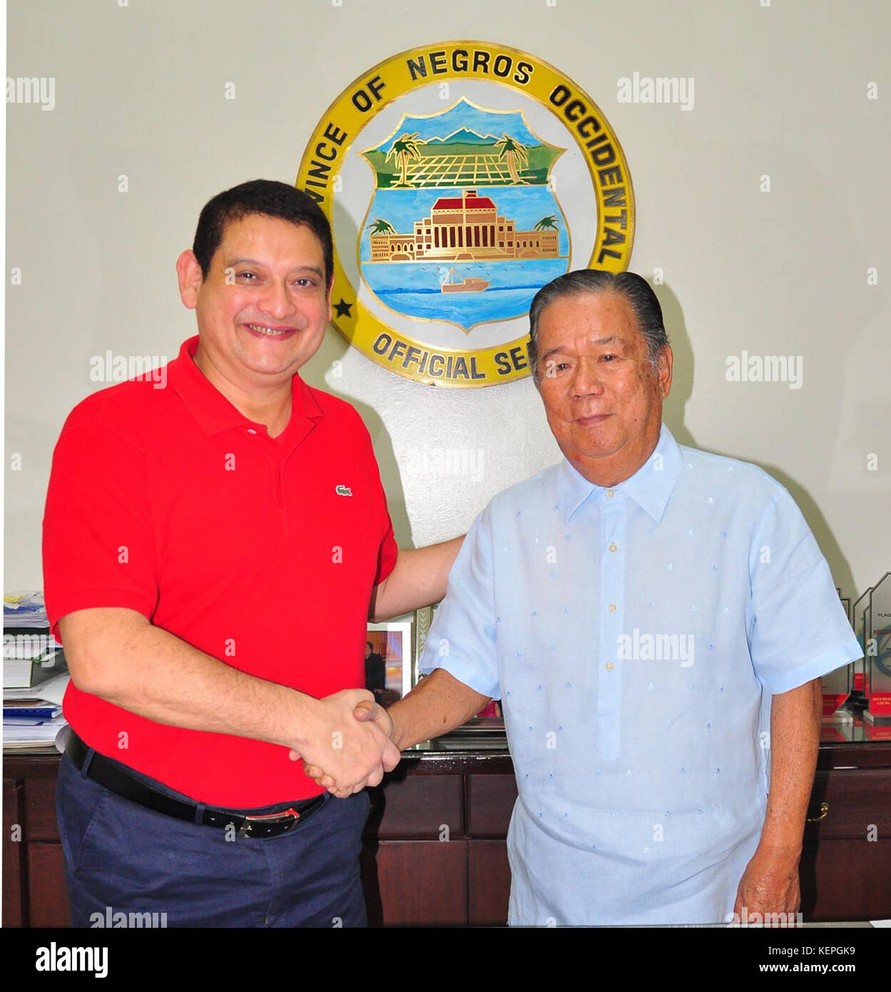 Senator TG Guingona visits Negros Occidental 7.15.15 Stock Photo Alamy