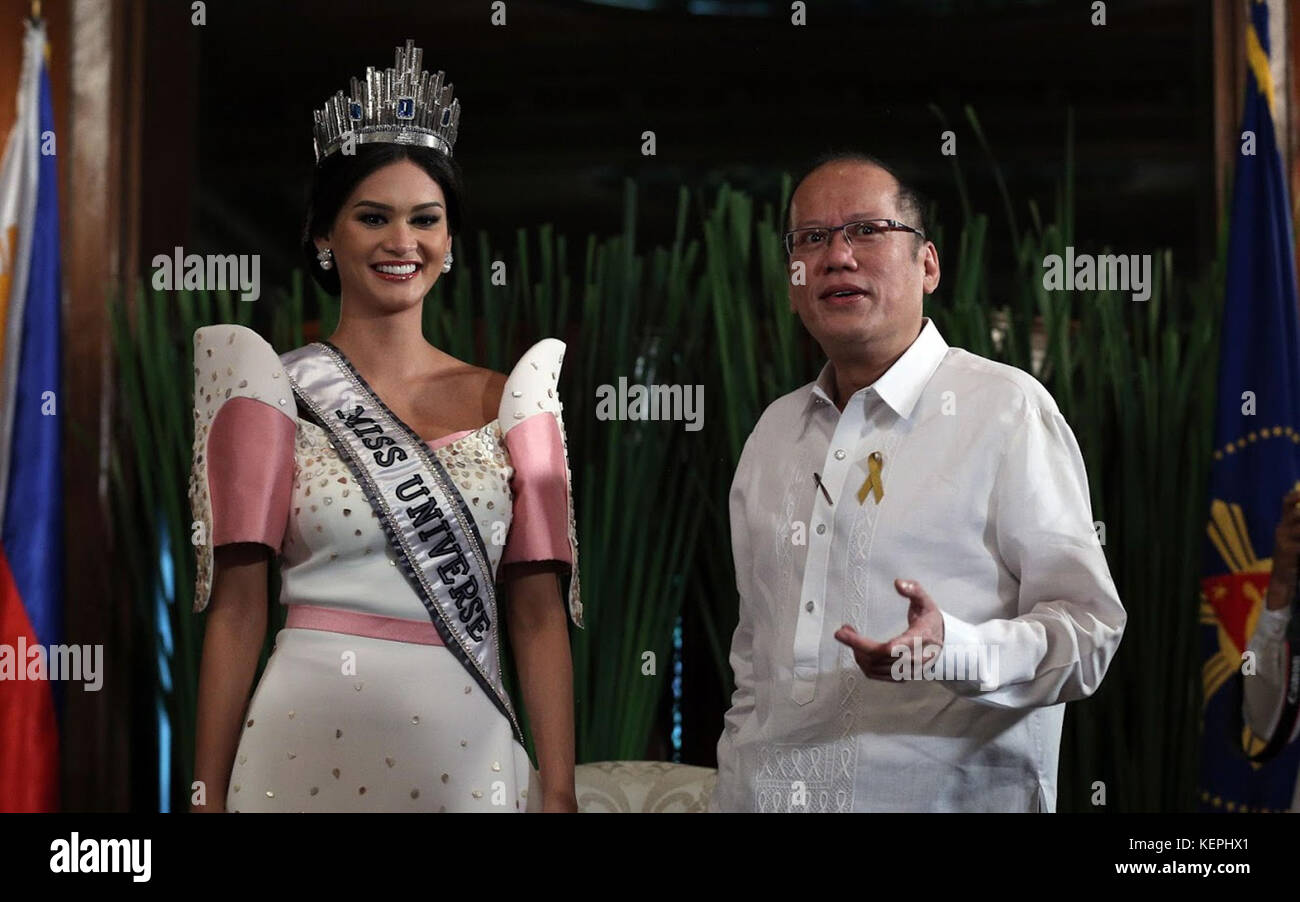 President Benigno S. Aquino III receives Miss Universe 2015 Pia Wurtzbach 012616 Stock Photo