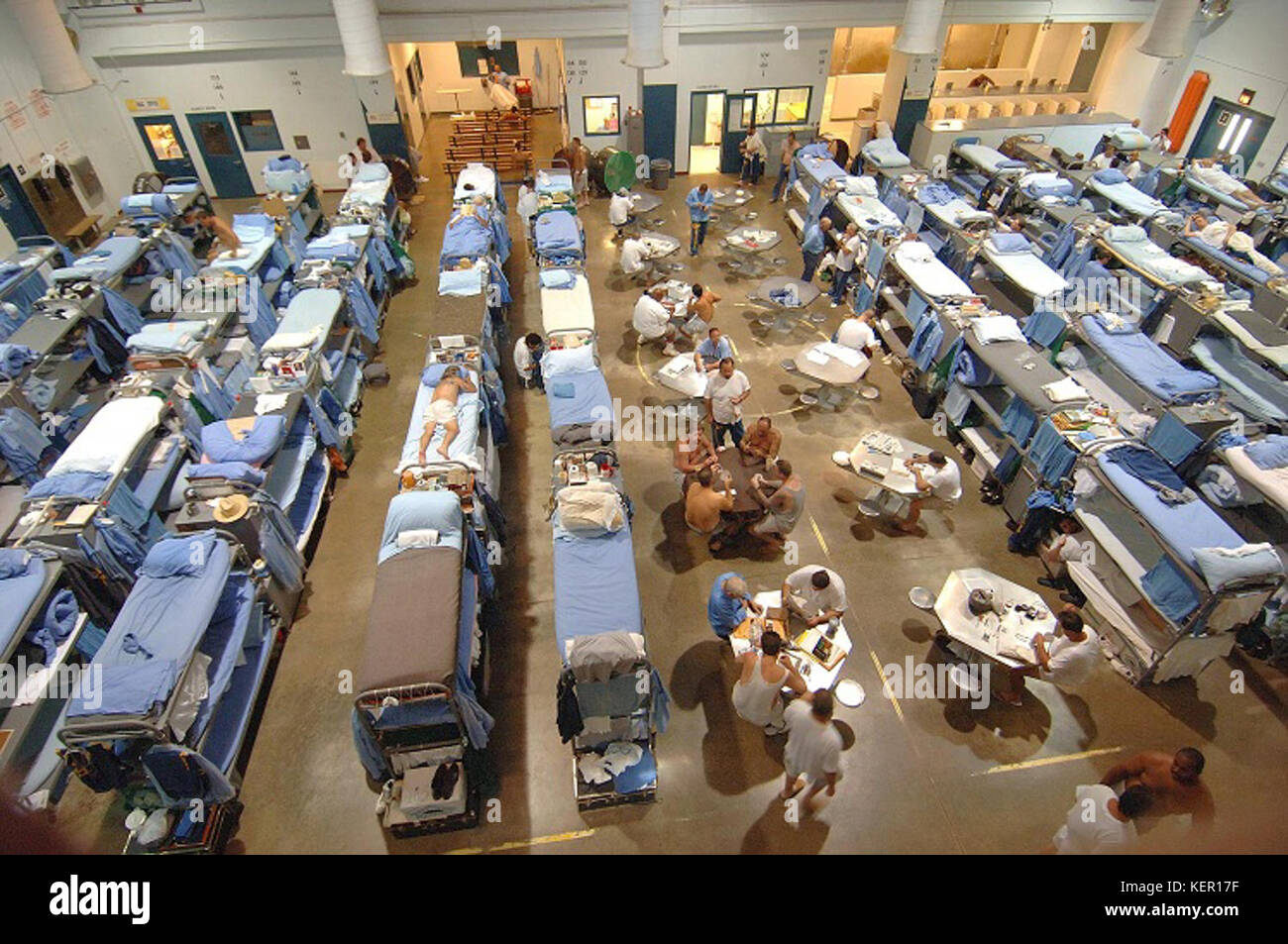 Prison crowded Stock Photo Alamy