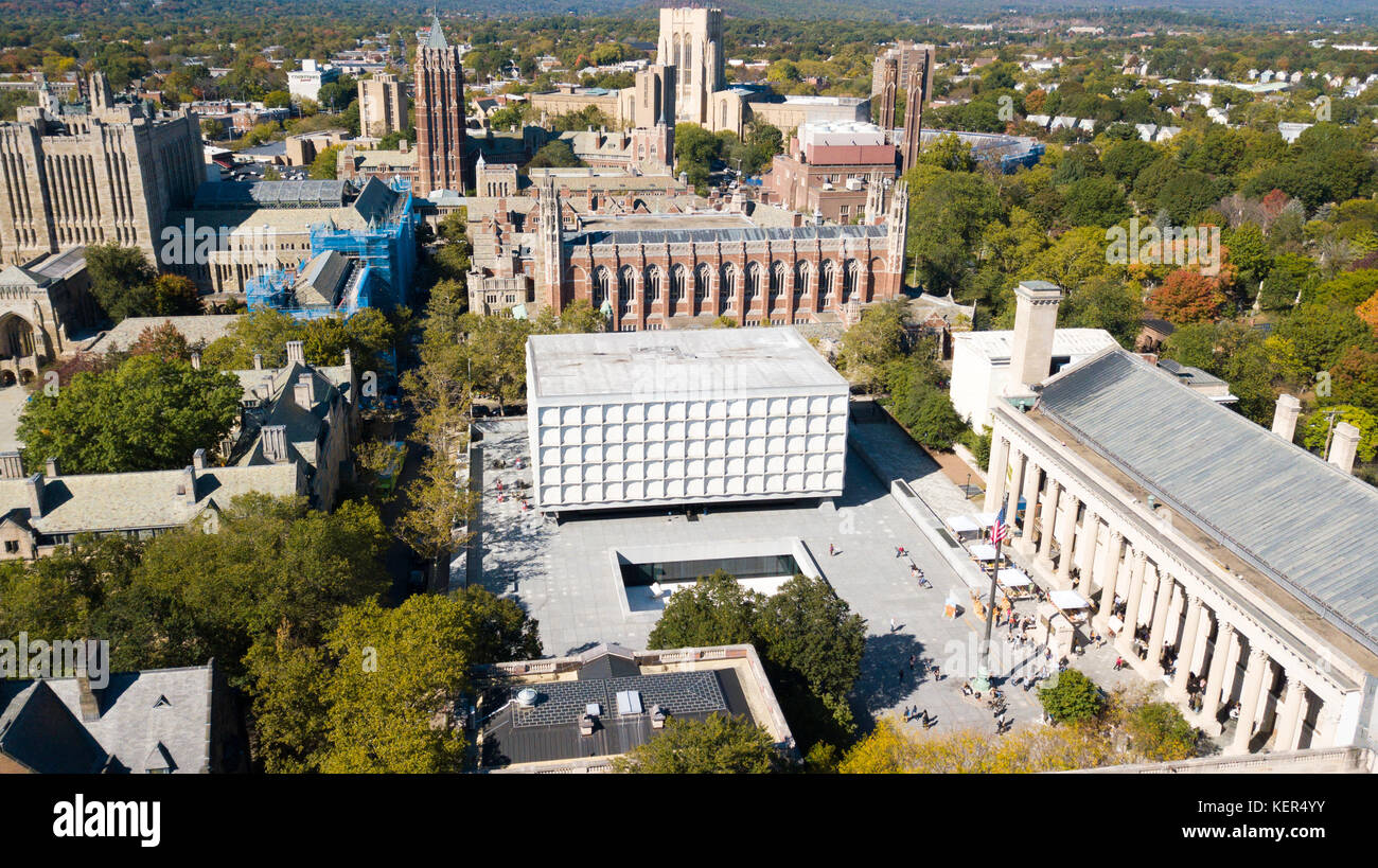 Yale Beinecke Rare Book and Manuscript Library, in Hewitt Quadrangle, Yale University Campus, New Haven, Connecticut, USA Stock Photo