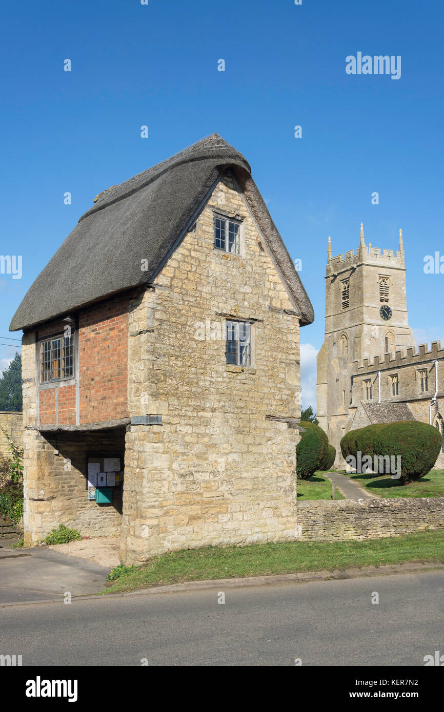 St Peter & St Paul Church showing The Lych Gate, Main Street, Long Compton, Warwickshire, England, United Kingdom Stock Photo