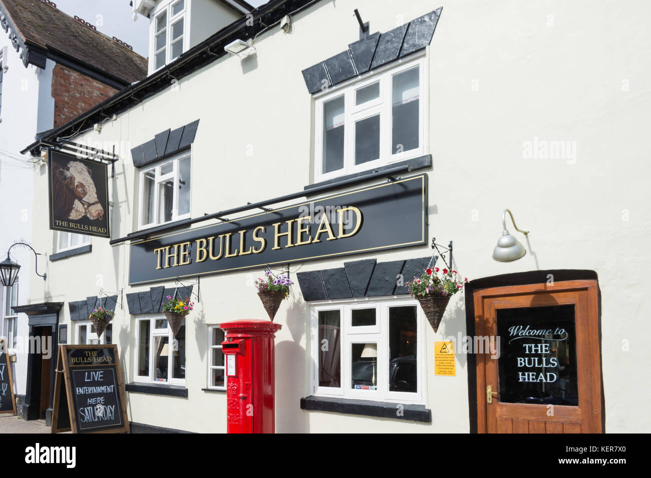 The Bull's Head Pub, High Street, Bidford-on-Avon, Warwickshire, England, United Kingdom Stock Photo
