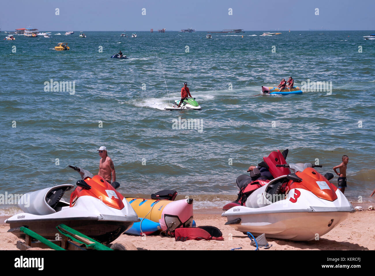 Jet Ski activity Pattaya Beach, Thailand Stock Photo Alamy