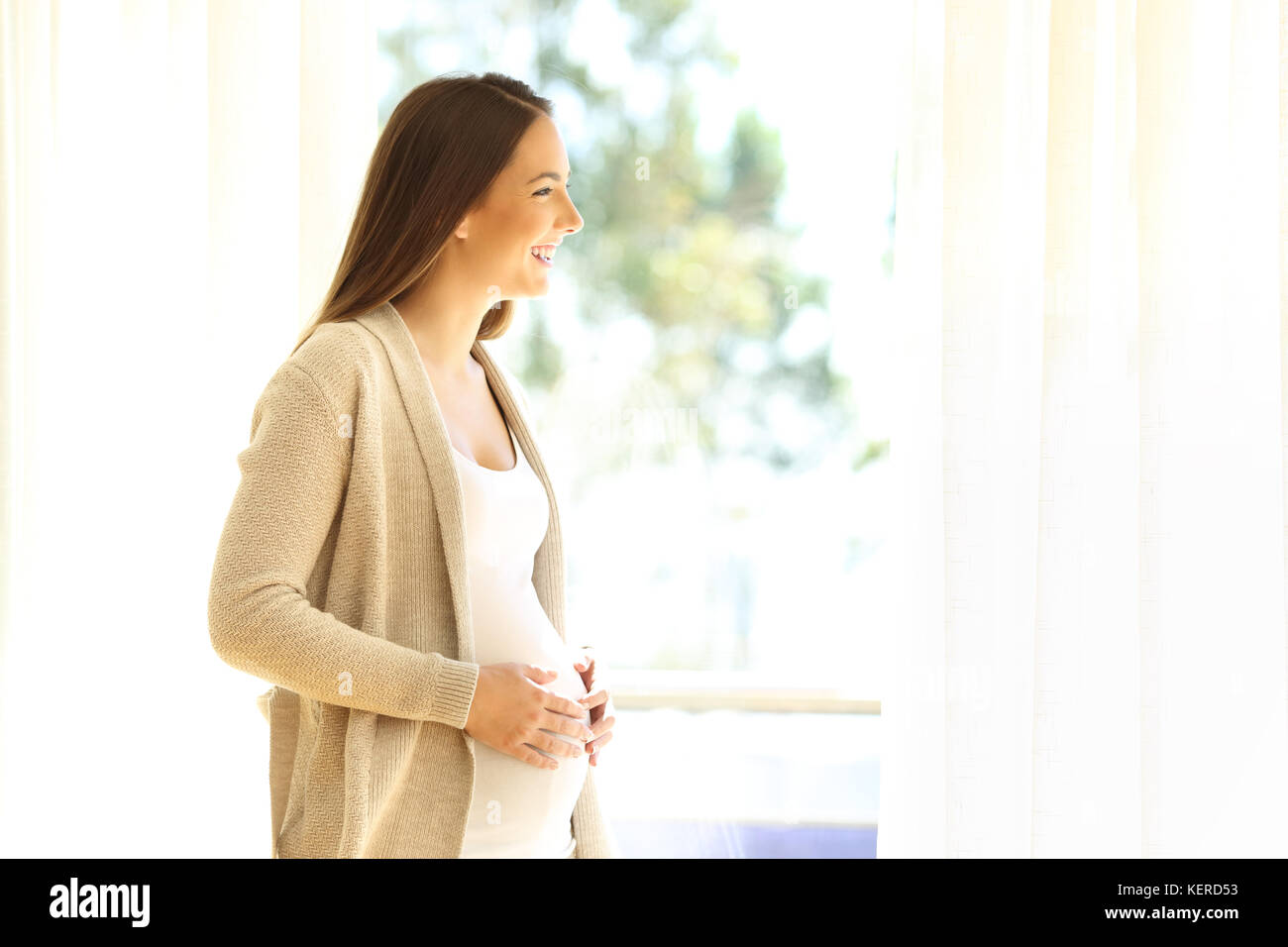 Pregnant lady hi-res stock photography and images - Alamy