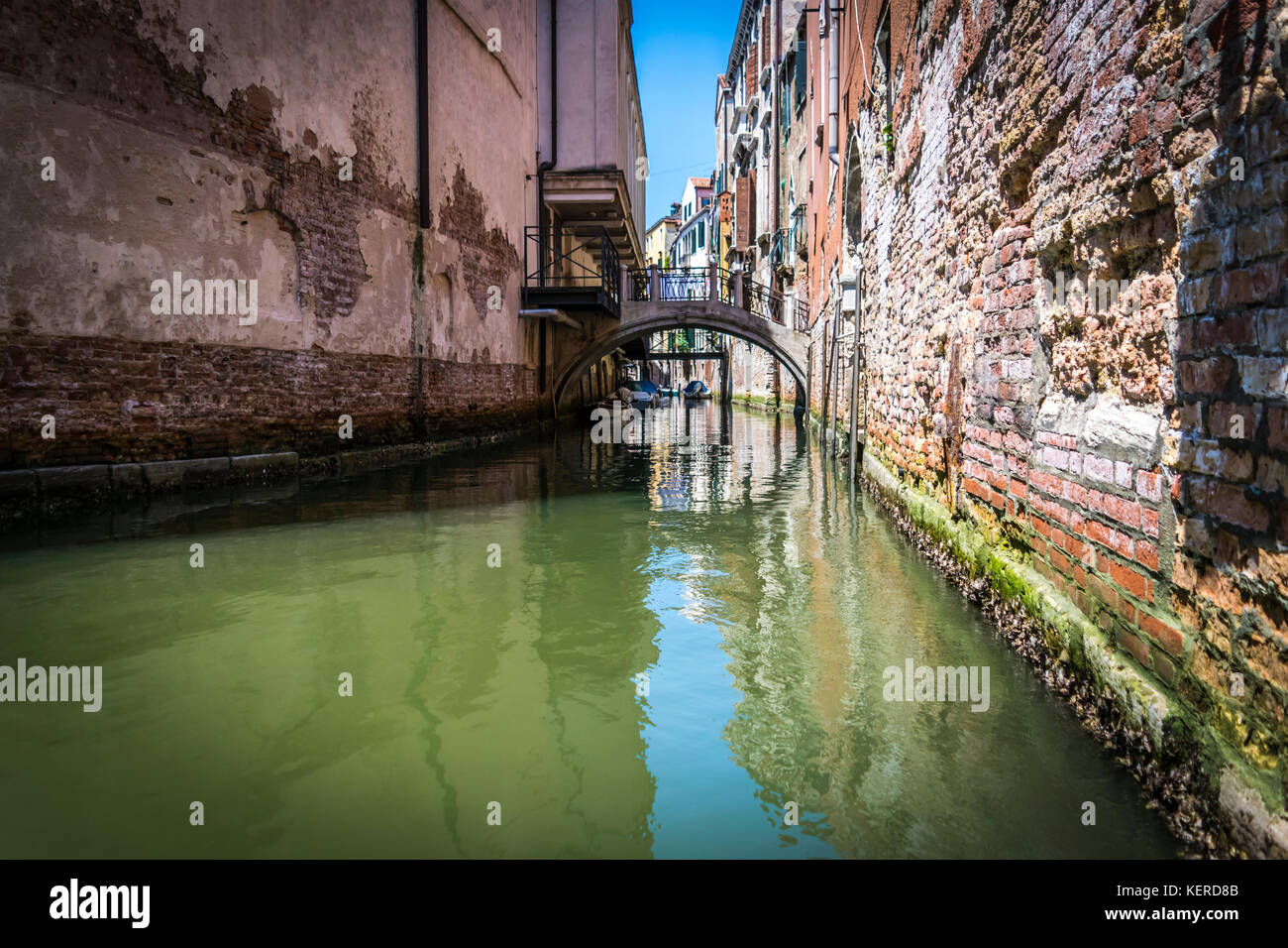 Old narrow boats hi-res stock photography and images - Alamy