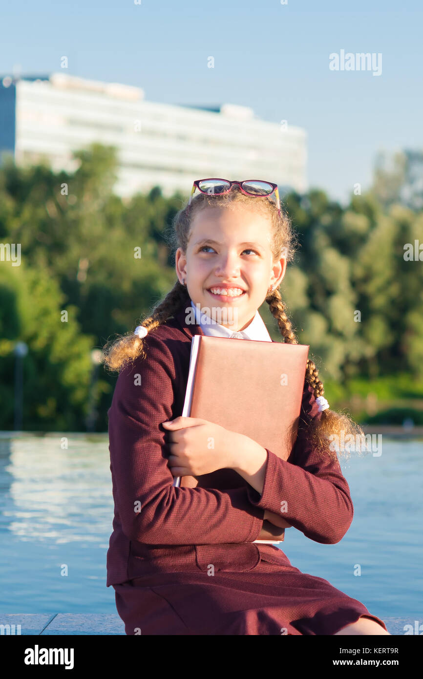 School photo girl uniform hi-res stock photography and images - Alamy