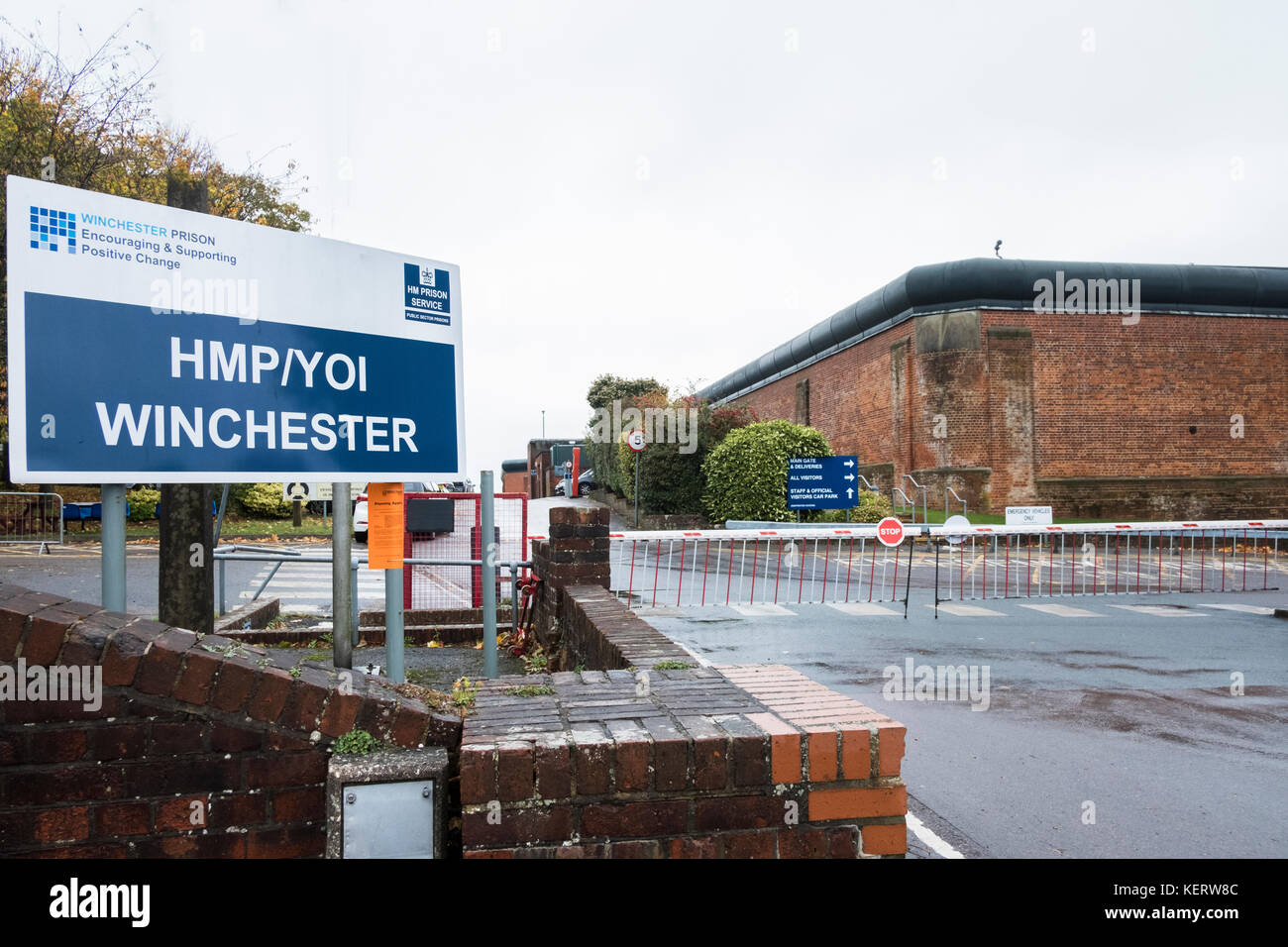 HMP/YOI. Prison Winchester a Category B men's prison, located in Winchester, Hampshire, England. The prison operated by Her Majesty's Prison Service Stock Photo