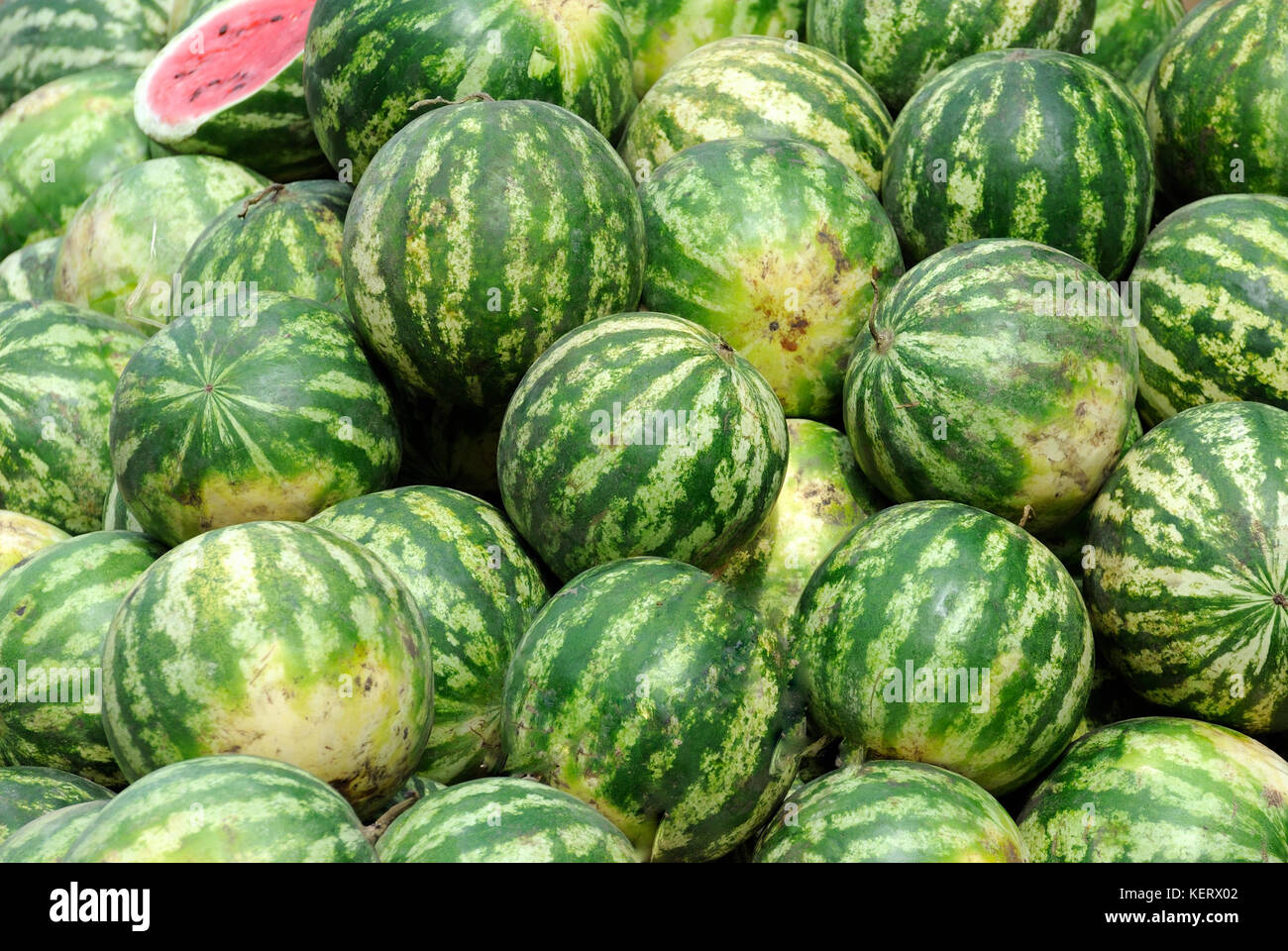 Very Ripen Watermelon Pink Ripe Watermelon High Resolution Stock Photography and Images - Alamy