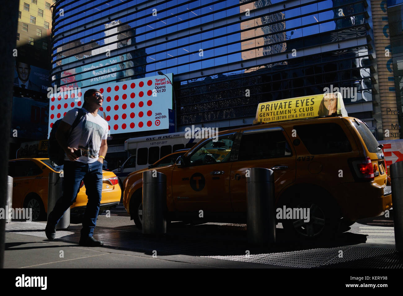 Man walking in New York City (Manhattan) Stock Photo