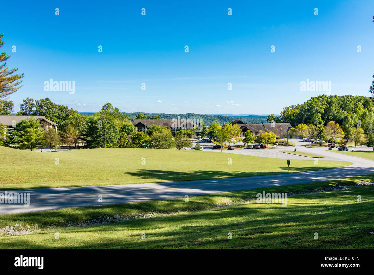 Escape to Serenity: Kentucky's Dale Hollow Lake State Resort Park