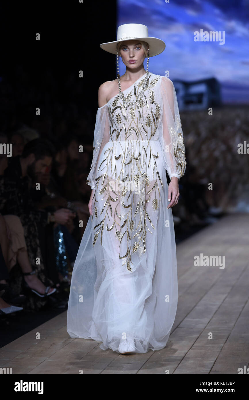 Milan Fashion Week Spring Summer 2018 Elisabetta Franchi Catwalk Featuring Model Where Milan Italy When 22