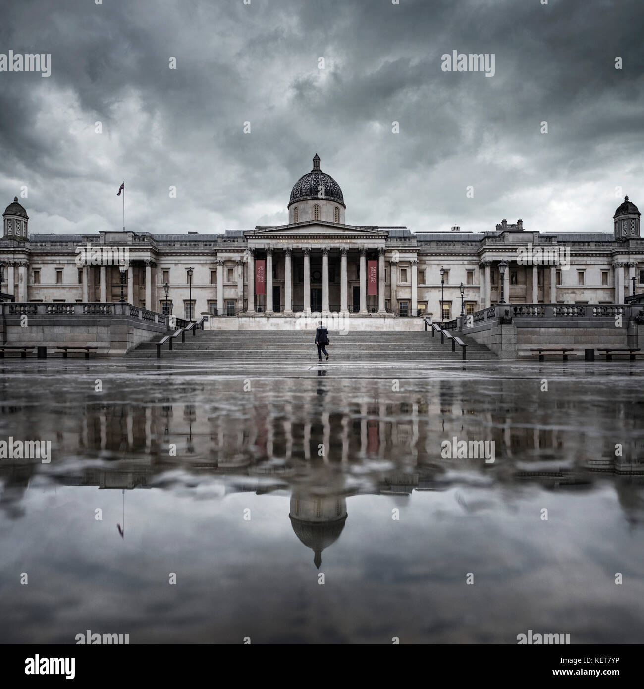 Man walks alone hi-res stock photography and images - Alamy