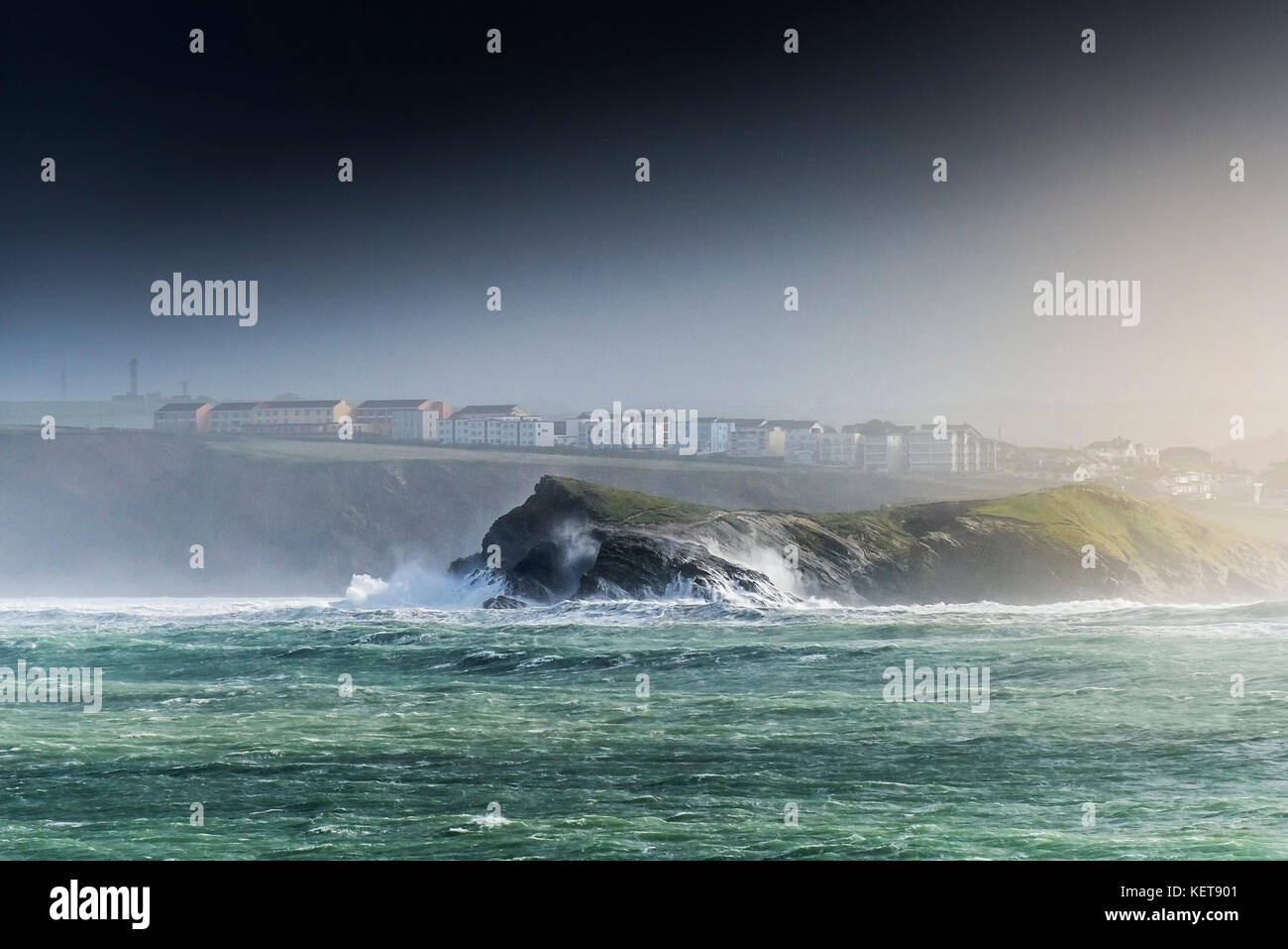 UK Weather Storm Brian - Storm Brian brings stormforce winds and high seas to the North Cornwall coast. Stock Photo