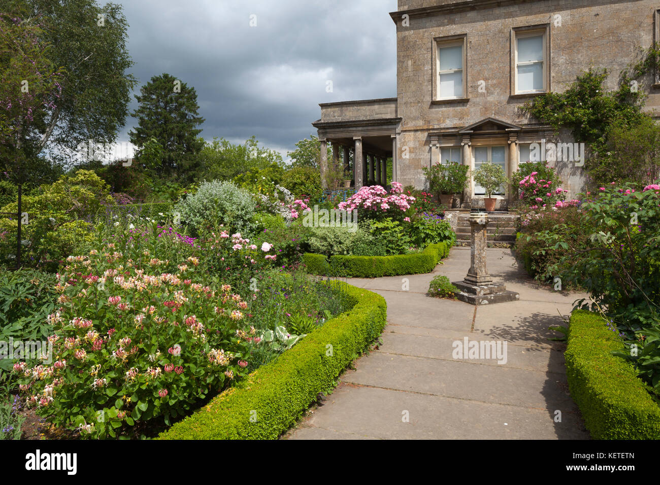 The Four Squares garden and Terrace in June, Kiftsgate Court, Chipping Campden, Cotswolds, Gloucestershire, England Stock Photo