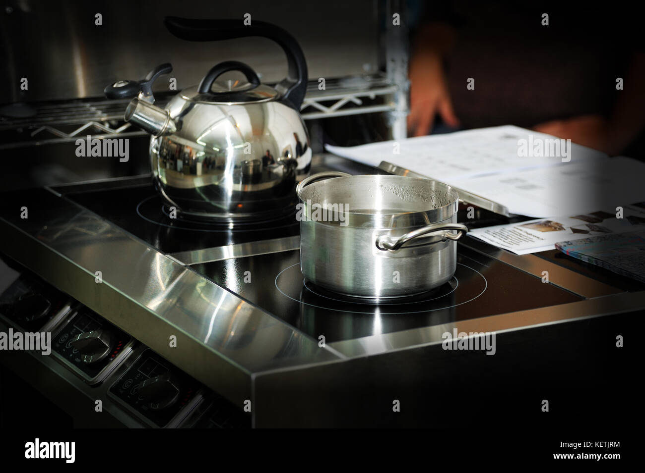 Electric Stove High Resolution Stock Photography and Images Alamy