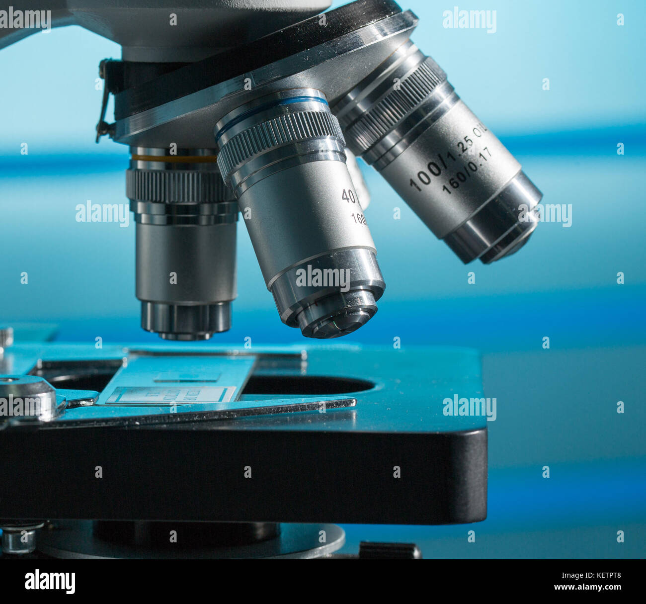 Lenses and microscope eyepieces for scientific research Stock Photo Alamy