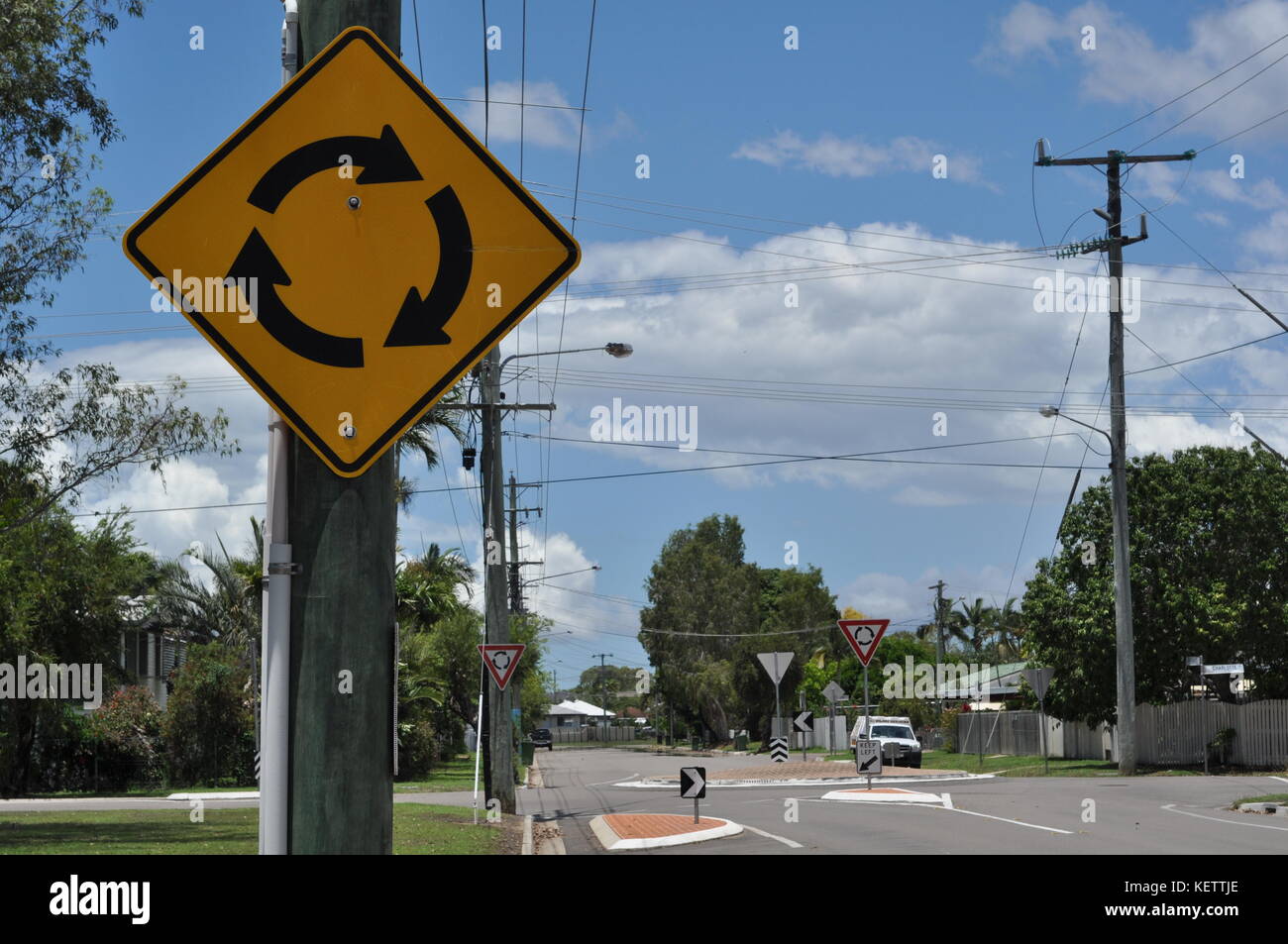 Roundabout Sign High Resolution Stock Photography and Images Alamy