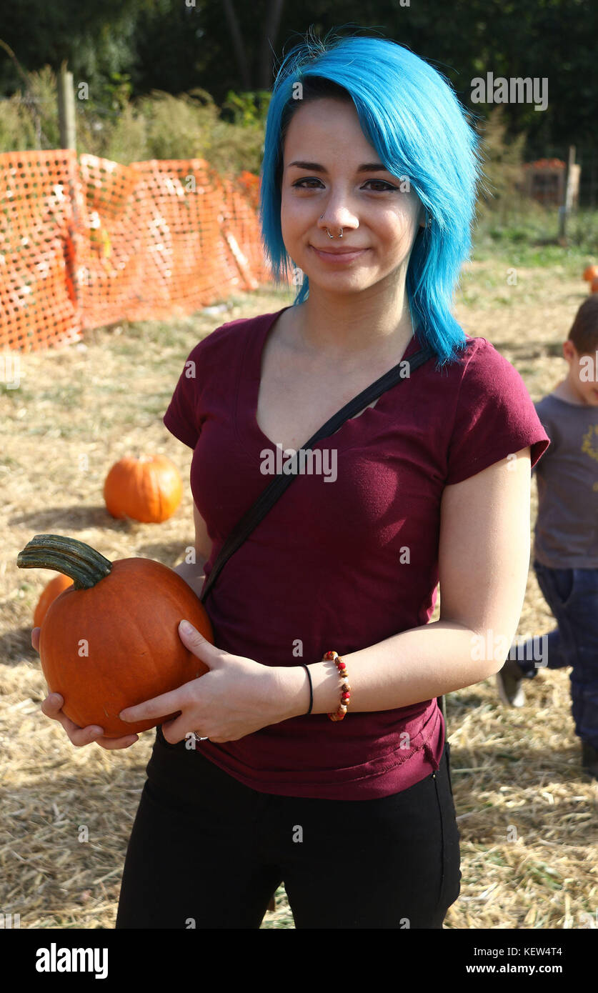 Queens, New York, USA. 23rd Oct, 2017. Millennial with pumpkins at the