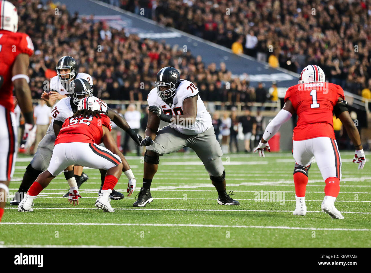 Lubbock, Texas, Usa. 30th Sep, 2017. Oklahoma State Cowboy Offensive 